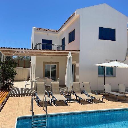 Sol Y Mar Malama Villa Паралимни Екстериор снимка