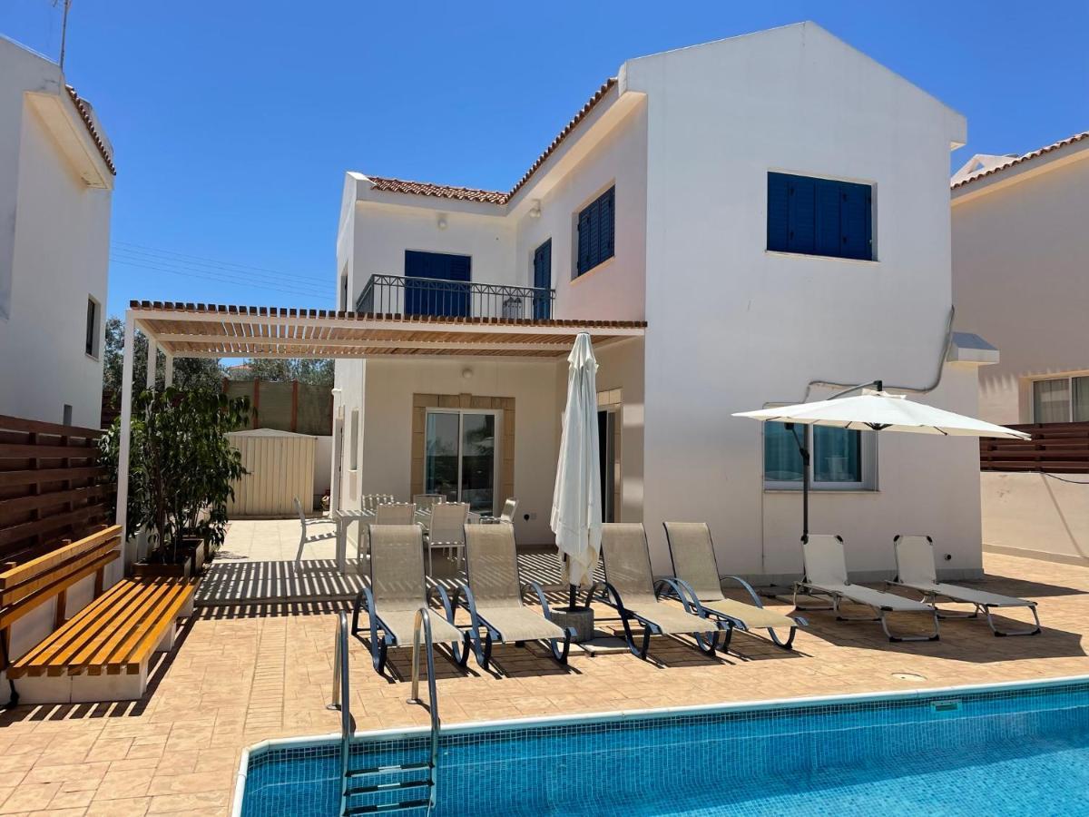 Sol Y Mar Malama Villa Паралимни Екстериор снимка