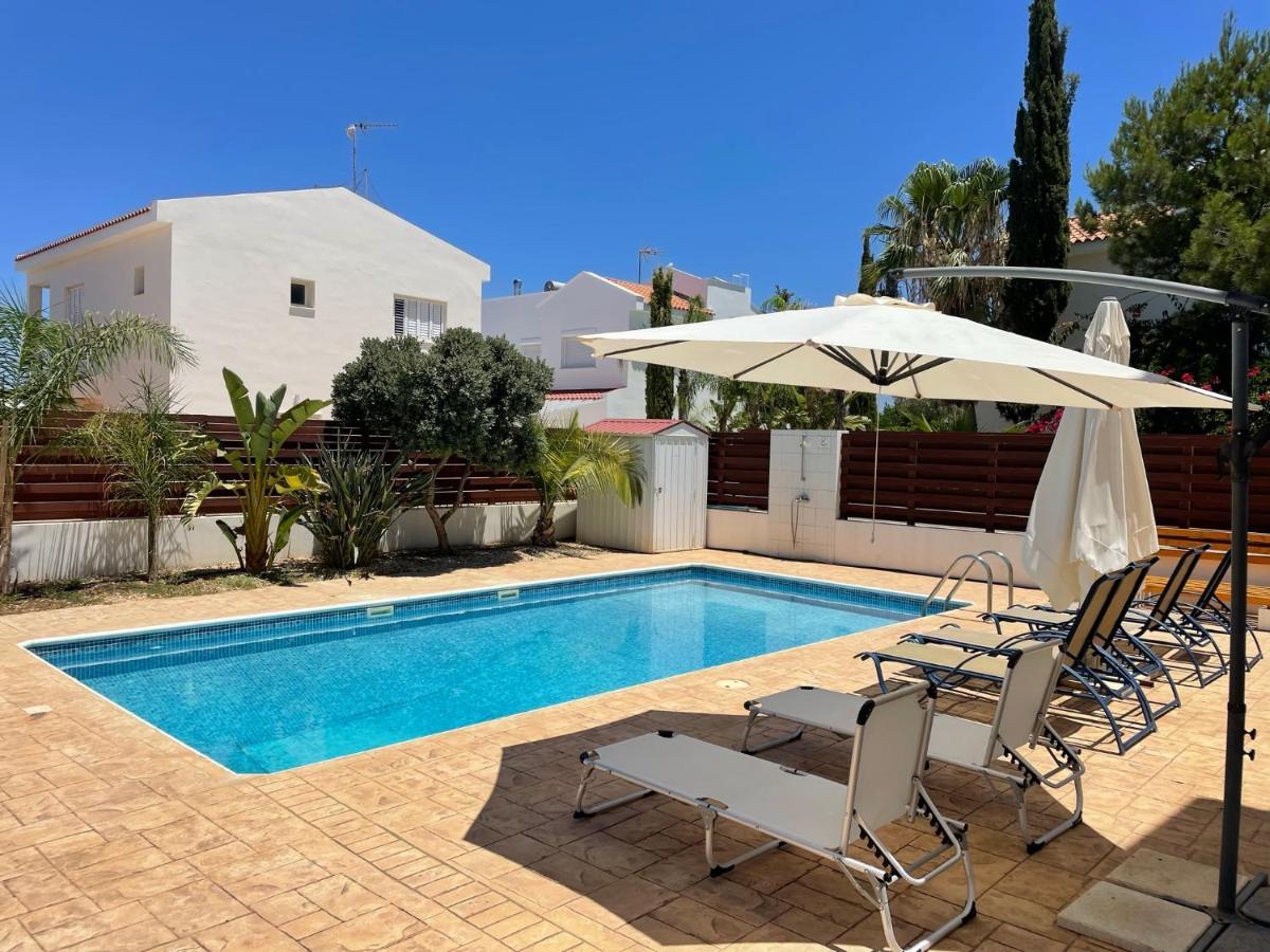 Sol Y Mar Malama Villa Паралимни Екстериор снимка