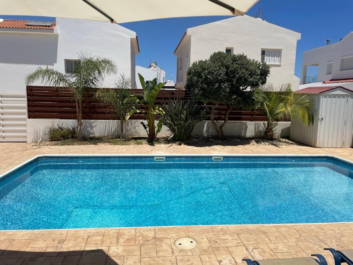 Sol Y Mar Malama Villa Паралимни Екстериор снимка